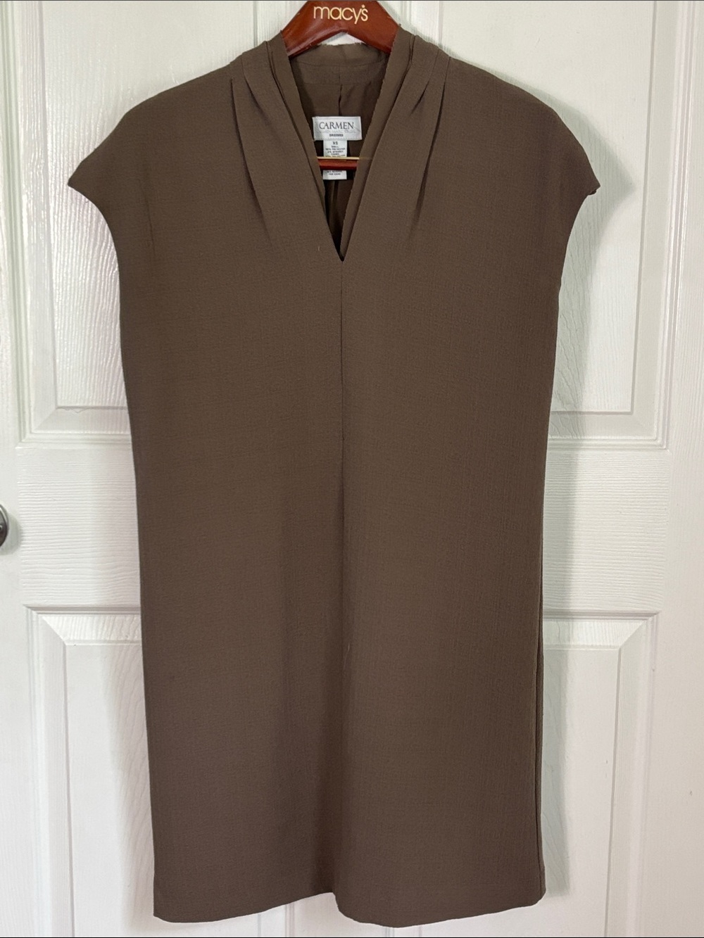 Carmen Marc Valvo Chocolate Brown Crepe Shift Dress Cap Sleeve Pop Over size XS